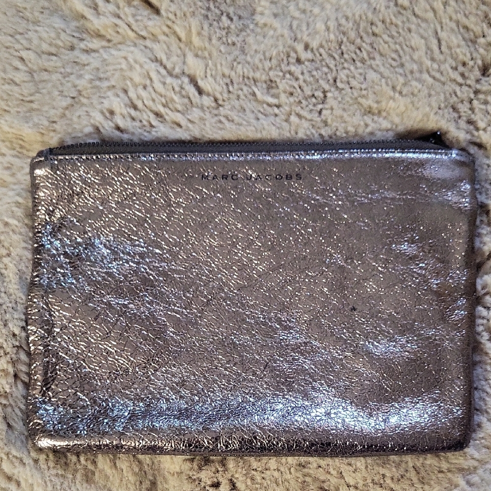 Marc Jacobs Metallic Cracked Leather Pouch - Silver